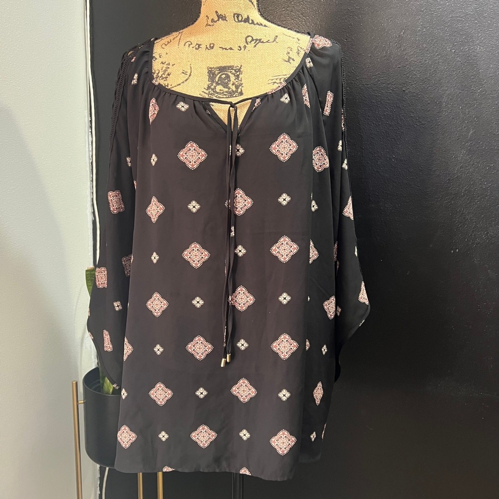 Roz Ali Black Tunic Blouse Women 3X Plus Size Paisley Print Tie Neck Long Sleeve